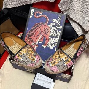 Gucci Women's Espadrille Loafers - Pink and Brown